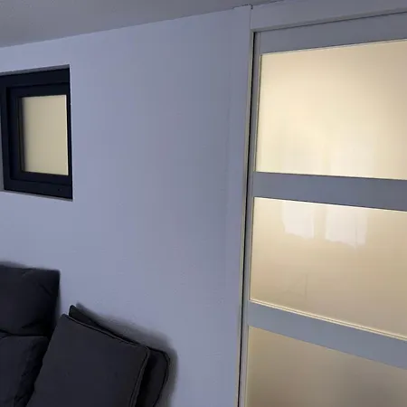 Maison Confort, Bord De Avec Parking Prive Holiday home Gruissan