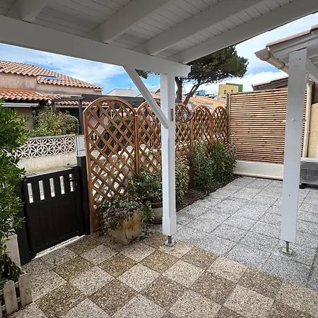 New Maison Confort, Bord De Avec Parking Prive Gruissan