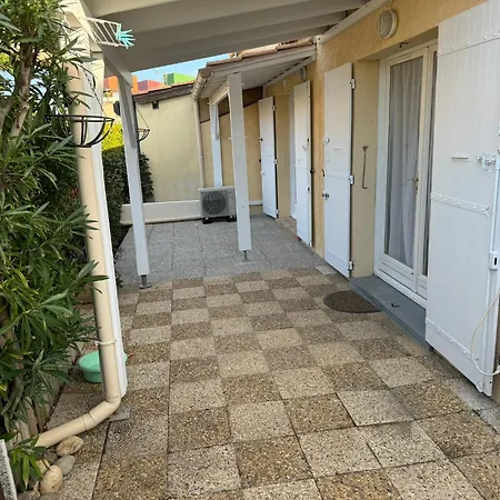 Holiday home Maison Confort, Bord De Avec Parking Prive Gruissan