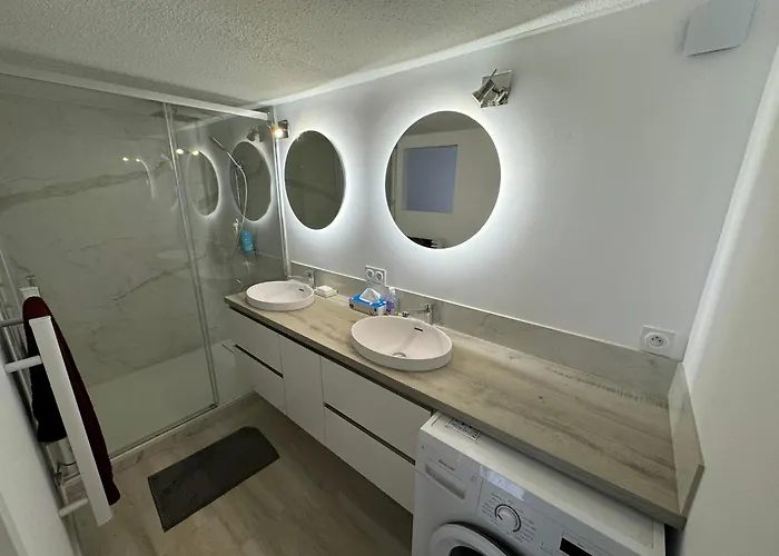 Semesterbostad New Maison Confort, Bord De Avec Parking Prive *